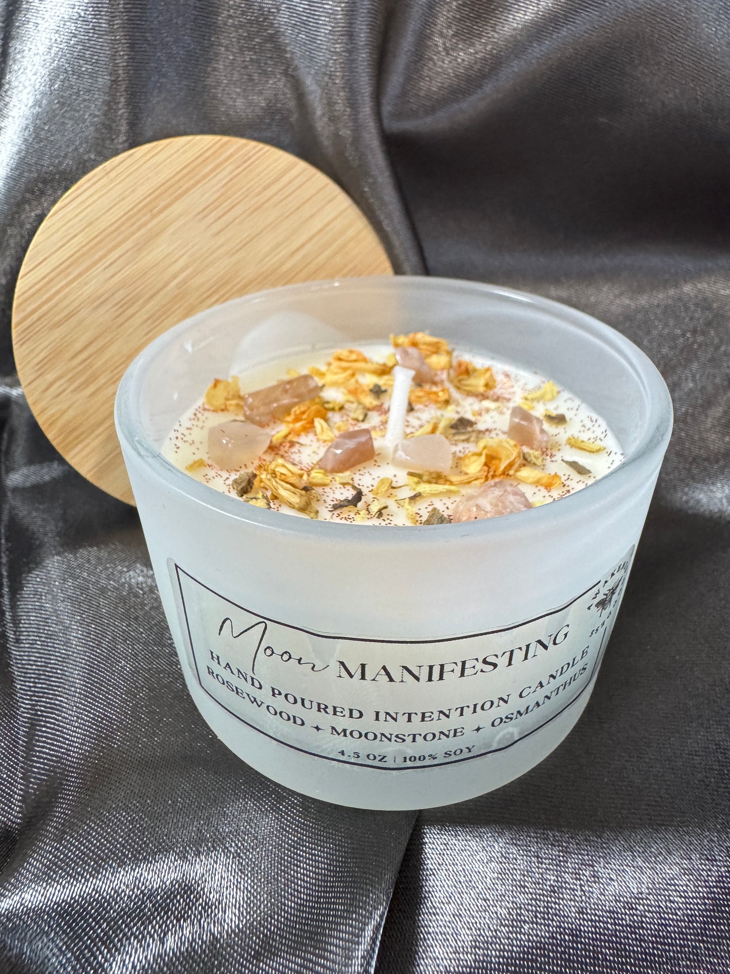 Moon Manifesting Intention Candle - Rosewood, Osmanthus & Moonstone